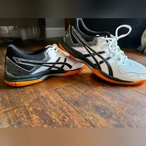 ASICS Women's 9 Gel Rocket Volleyball Shoes